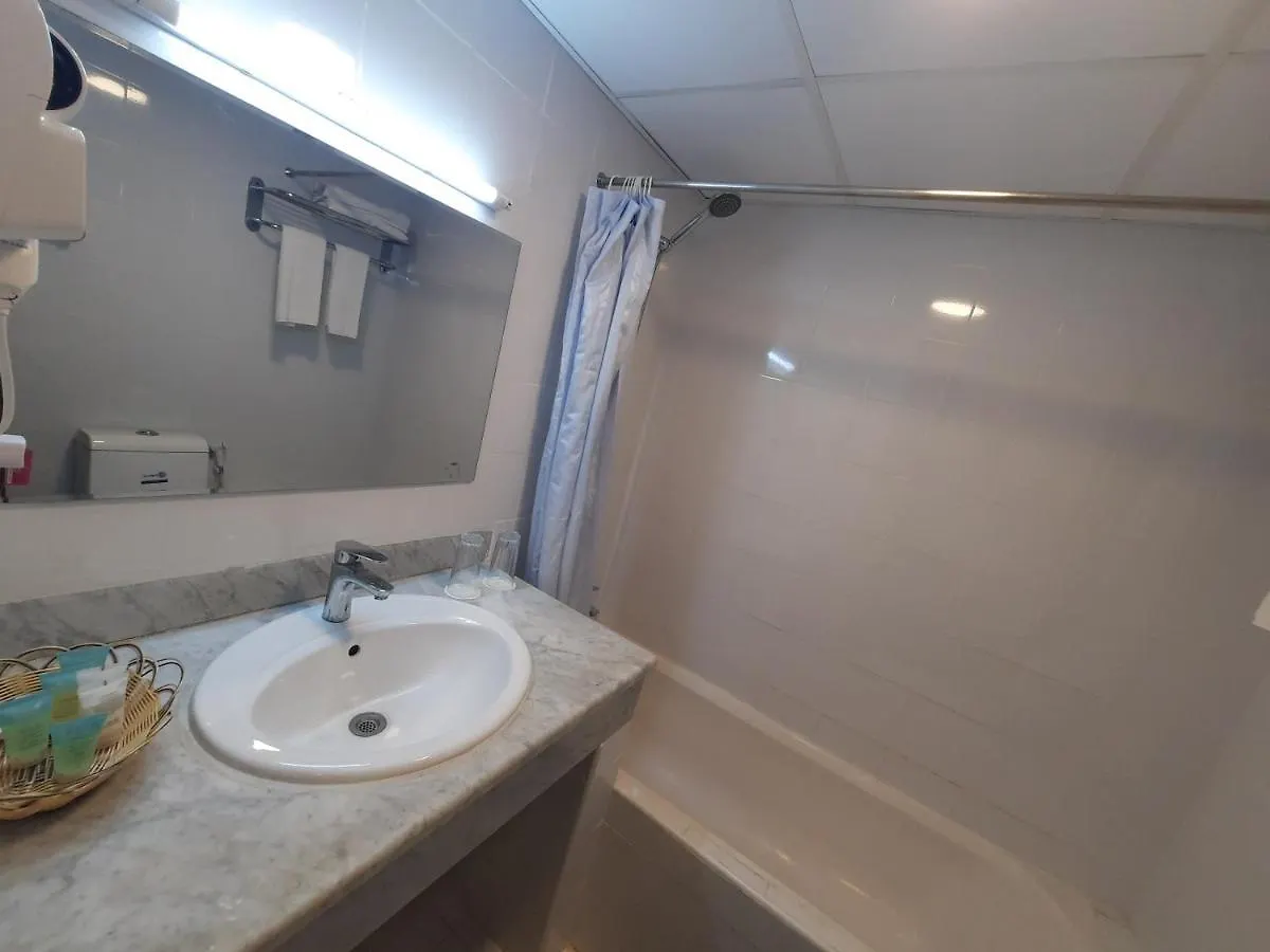Banana Hotel Dubai 0*,  Birleşik Arap Emirlikleri